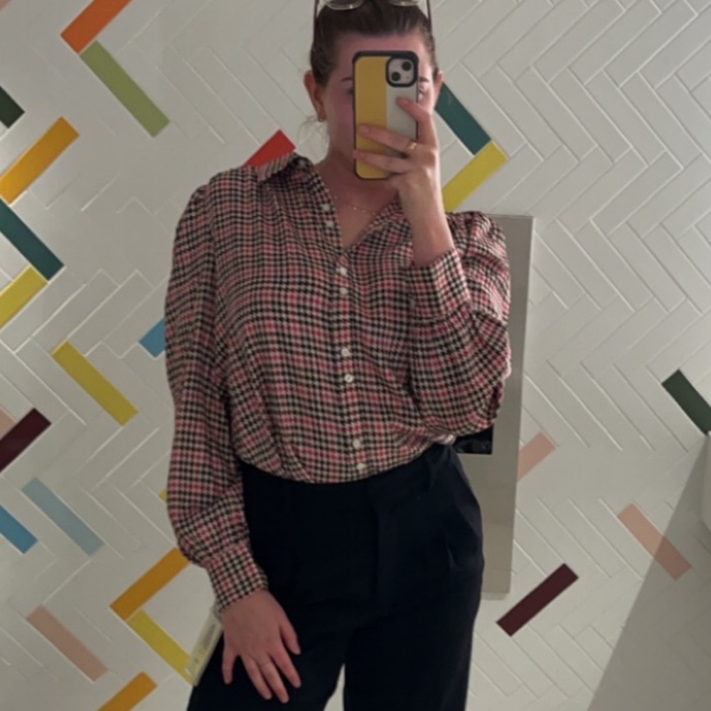 Ann Taylor Houndstooth Button Down Shirt perfect for work